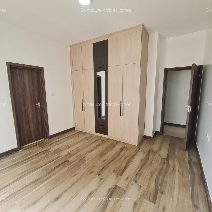 2 Bed Apartment with En Suite at Argwins Kodhek - 3