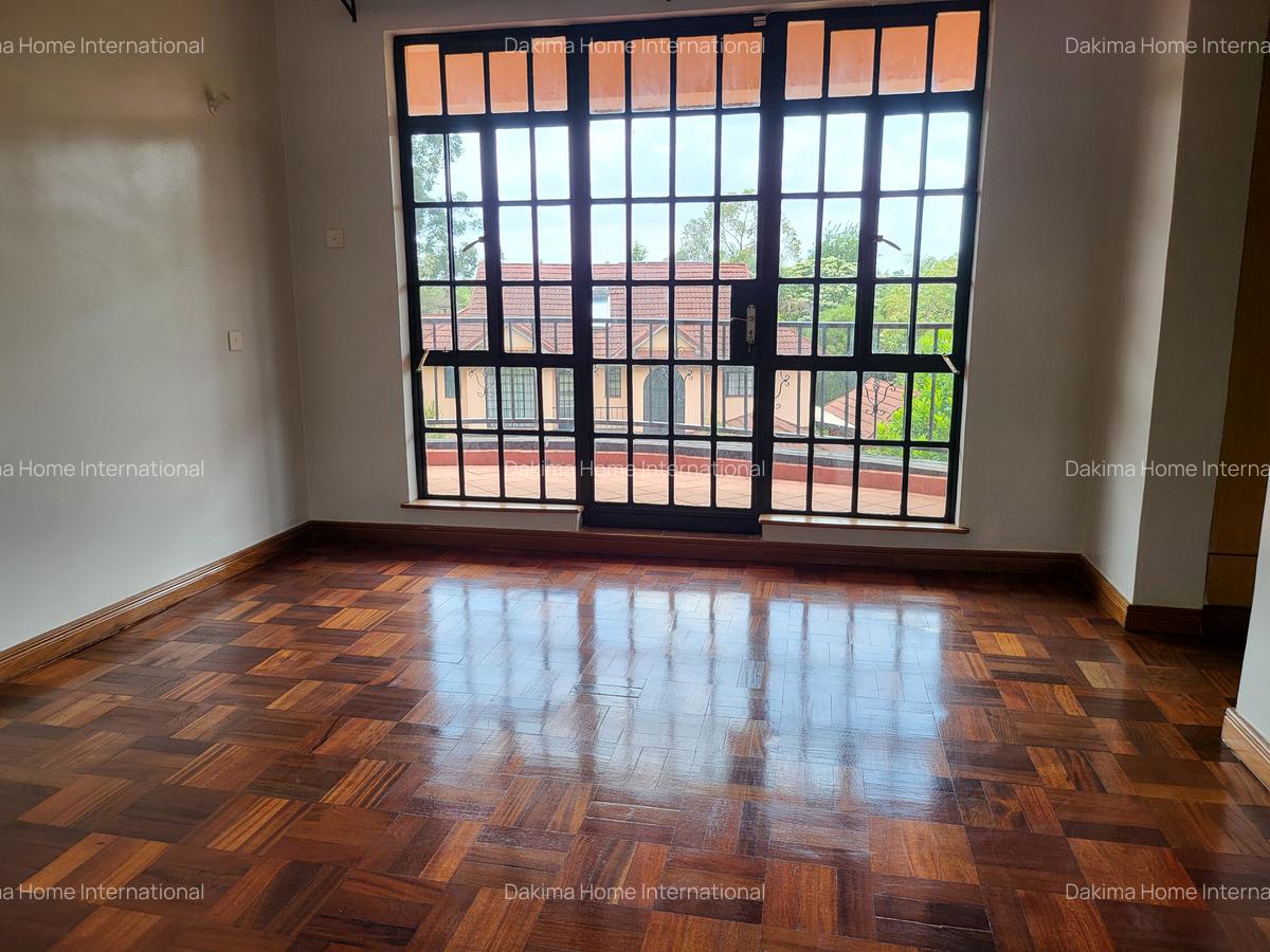 4 Bed Townhouse with En Suite in Runda - 13