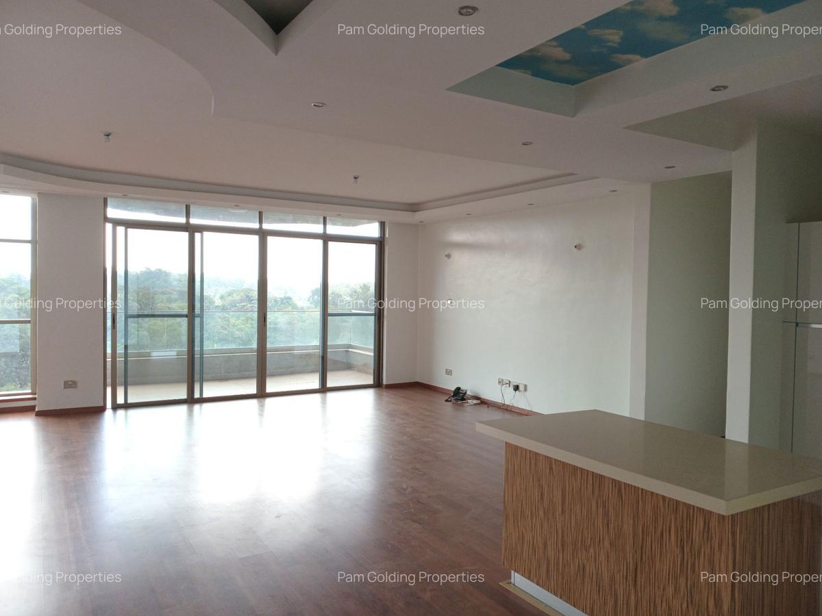 3 Bed Apartment with En Suite in Parklands - 3