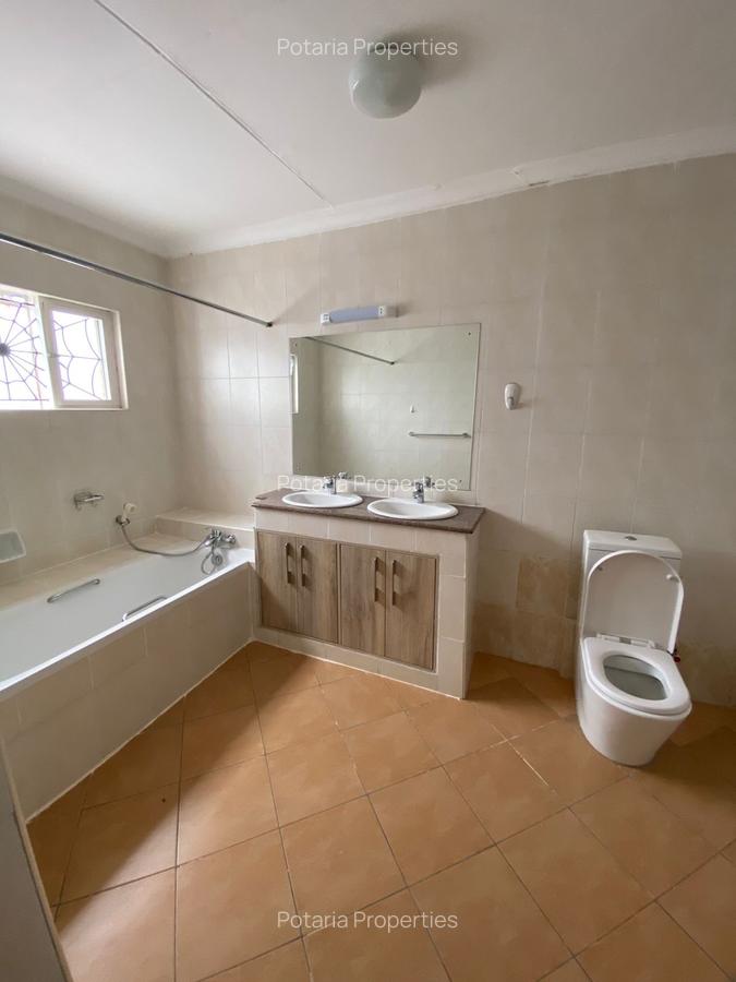 5 Bed House with Staff Quarters in Nyari - 9