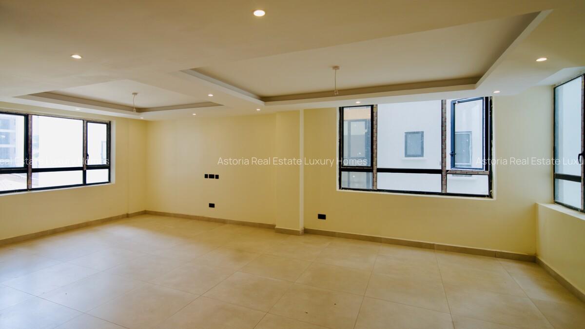 4 Bed Apartment with En Suite at 2026-429 - 10