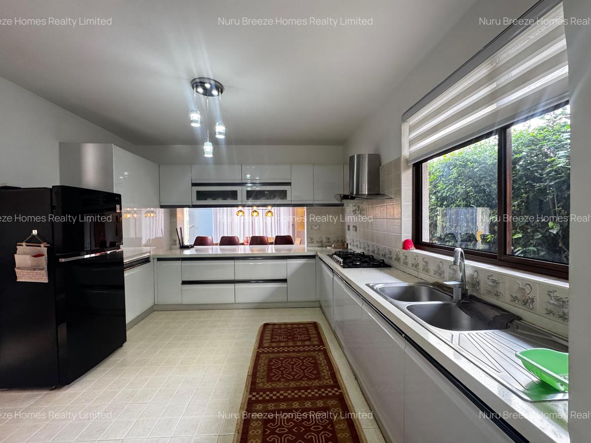 4 Bed Townhouse with En Suite in Runda - 4