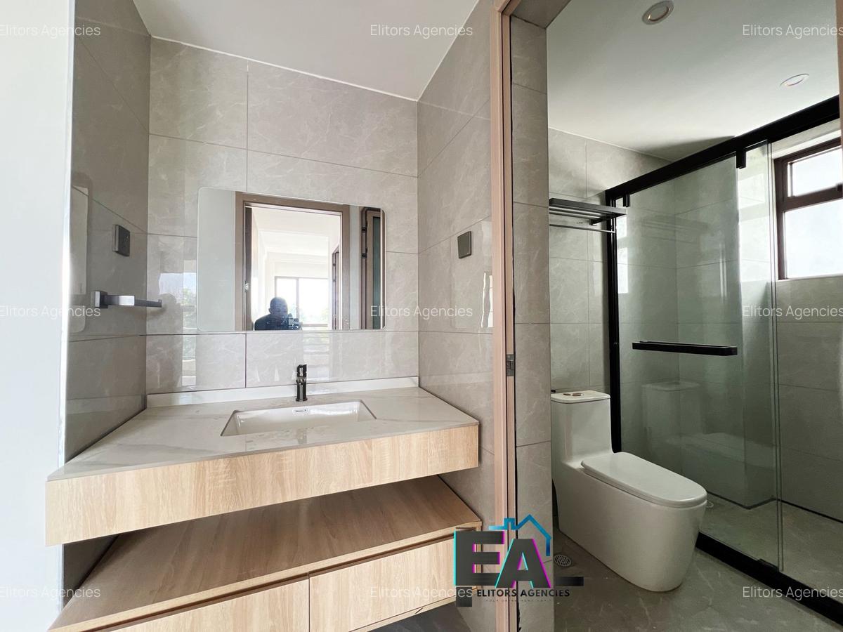 2 Bed Apartment with En Suite at Riverside Drive - 9