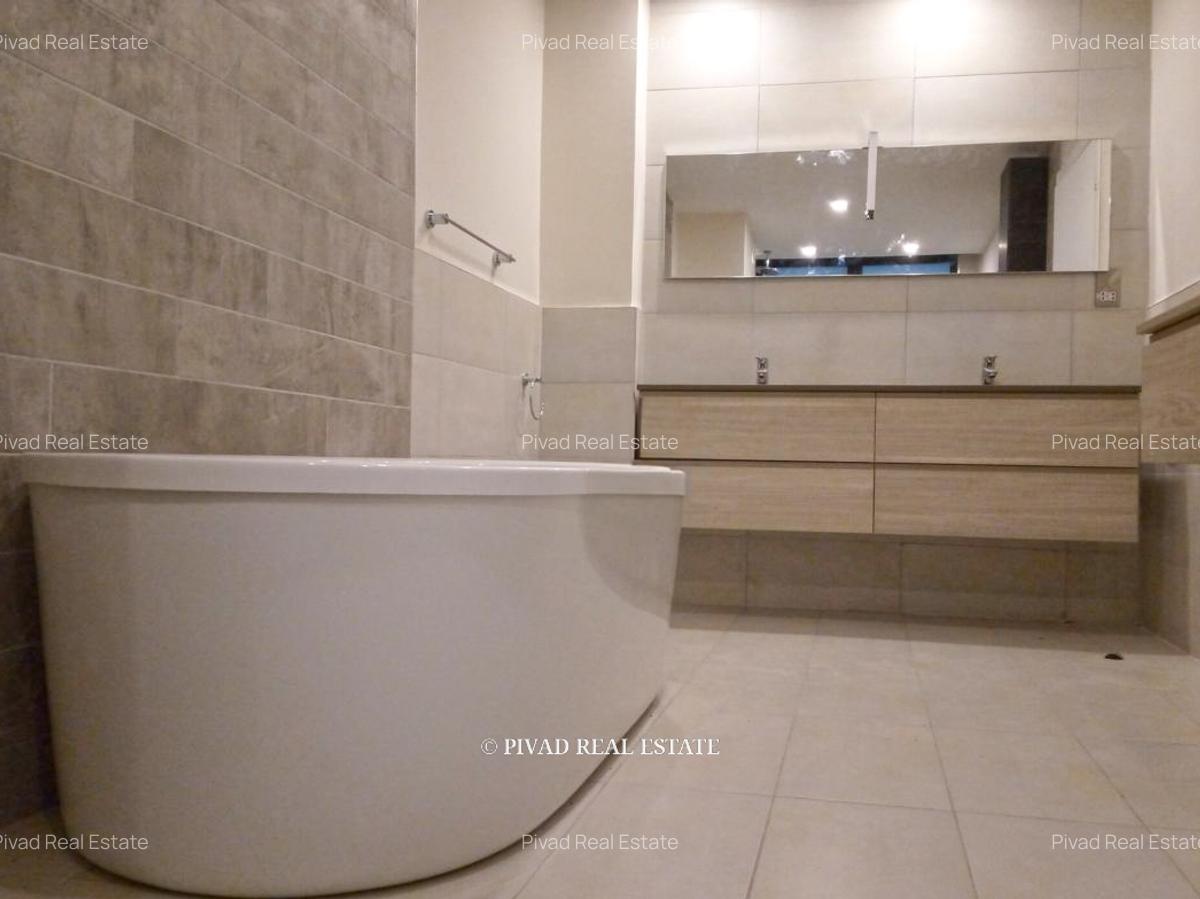 4 Bed Townhouse with Swimming Pool in General Mathenge - 4