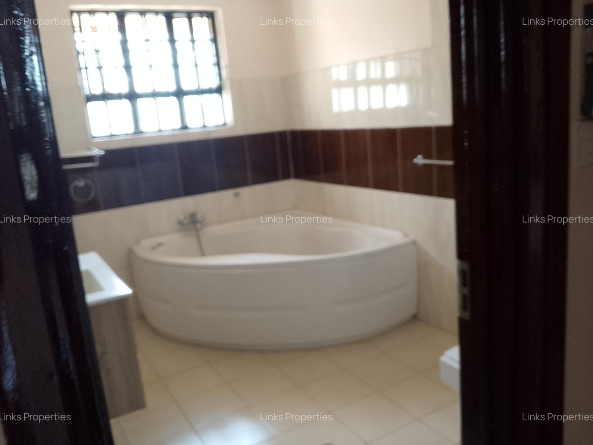 5 Bed Townhouse with En Suite at Karen - 14