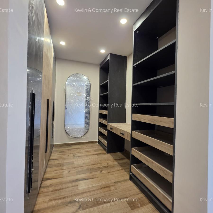 5 Bed Townhouse with En Suite in Westlands Area - 10