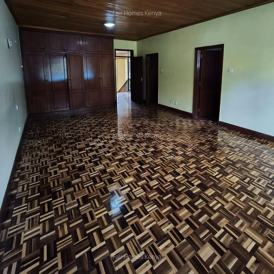 4 Bed Townhouse with En Suite at Apple Cross Road - 9