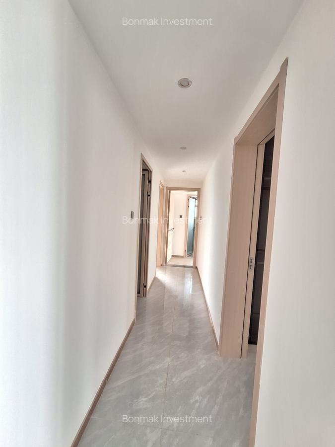 3 Bed Apartment with En Suite at Riverside Drive - 19