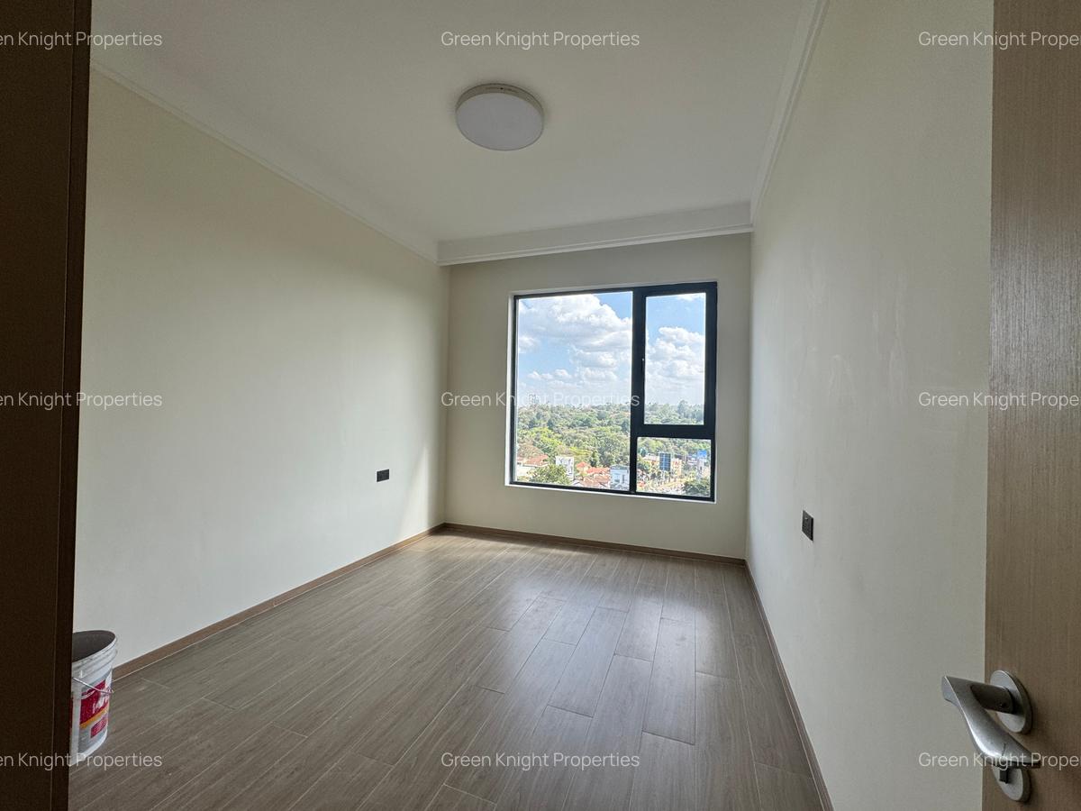 Serviced 1 Bed Apartment with En Suite in Riverside - 5