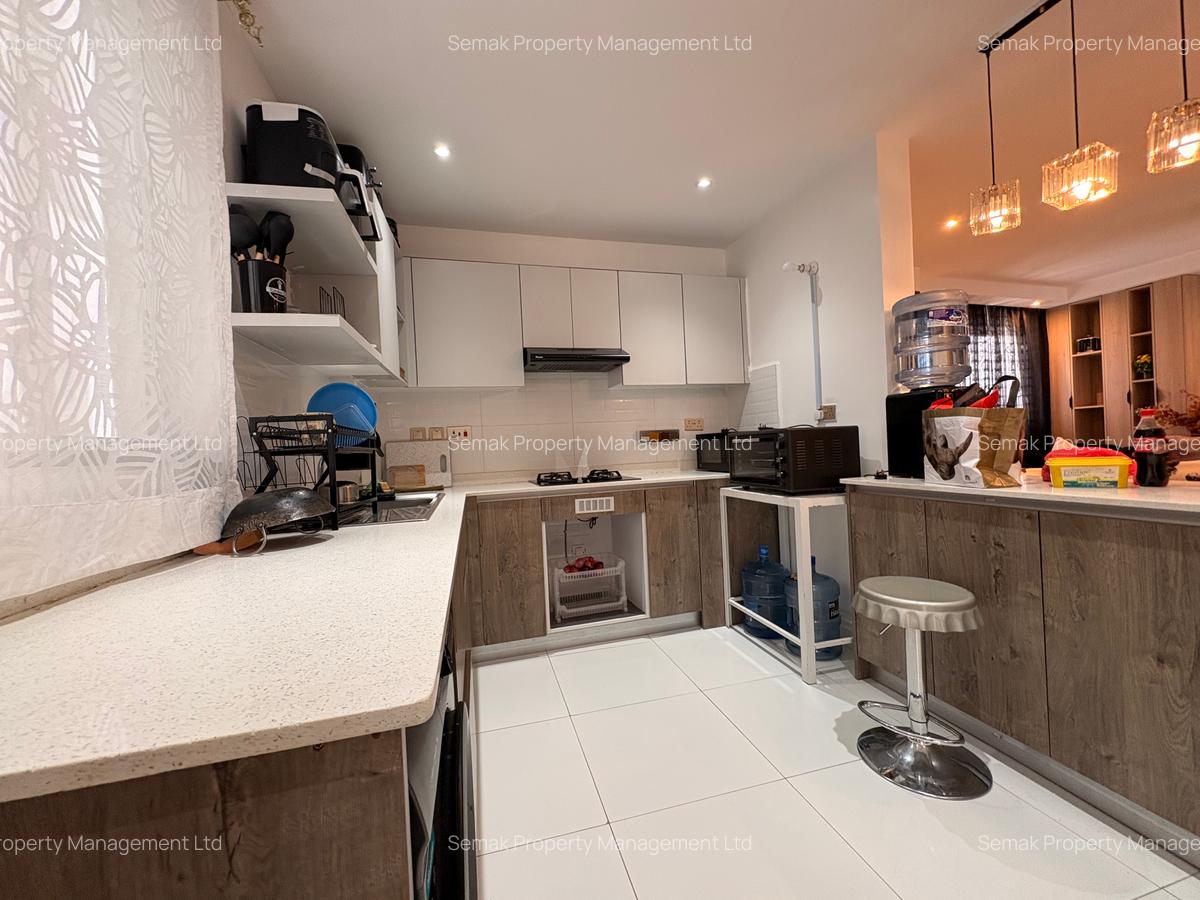 1 Bed Apartment with En Suite in Parklands - 2