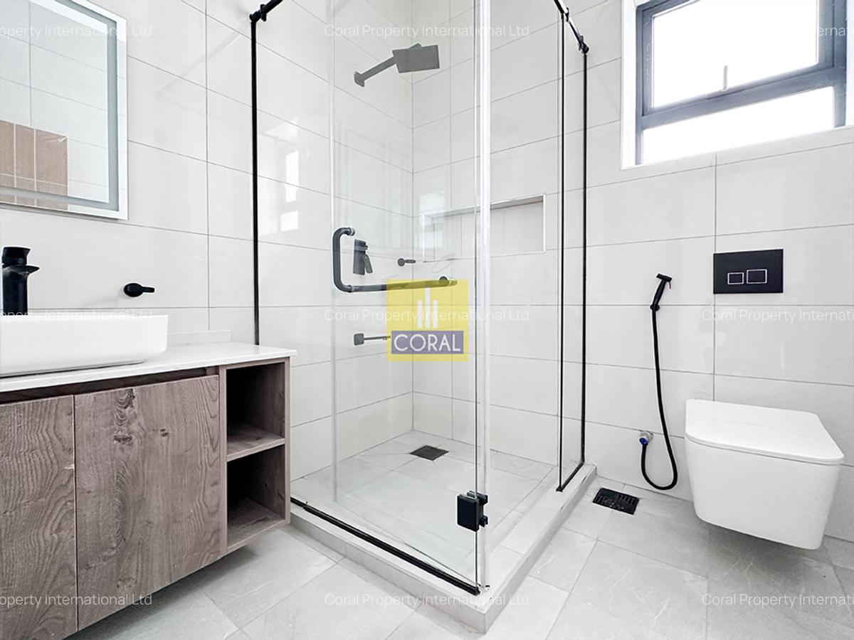 3 Bed Apartment in Brookside - 10