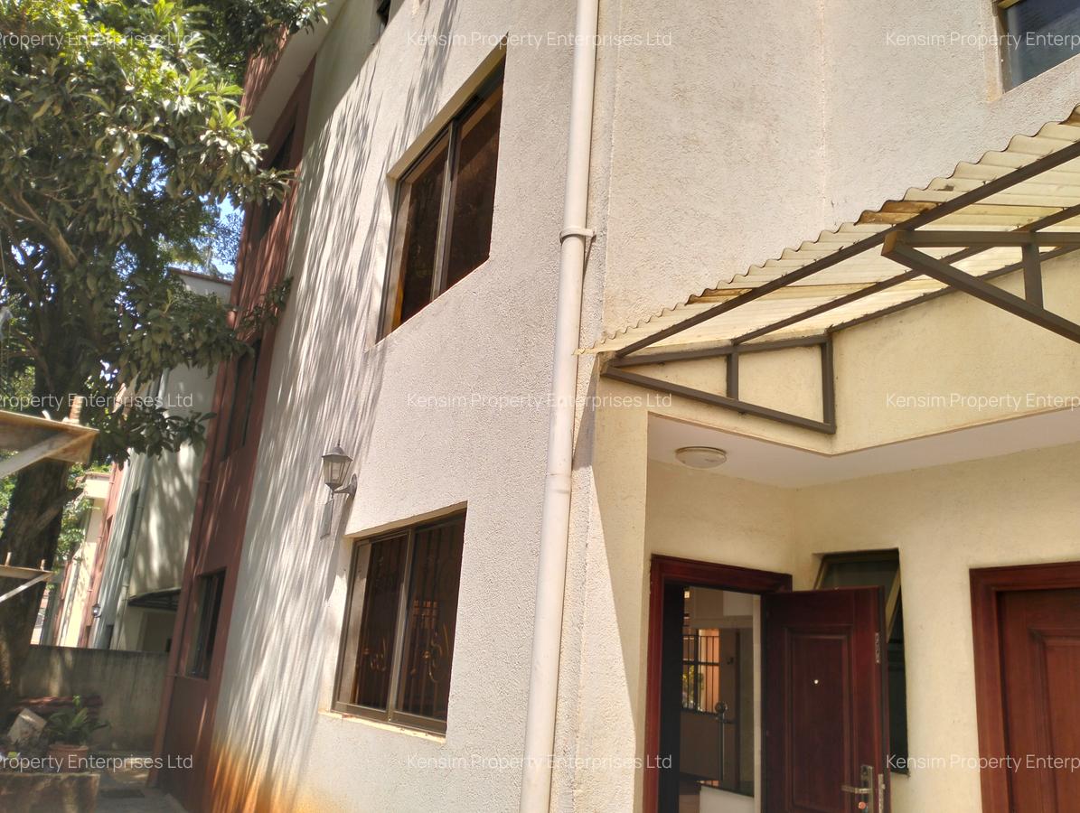 5 Bed Townhouse with En Suite in Lavington - 3