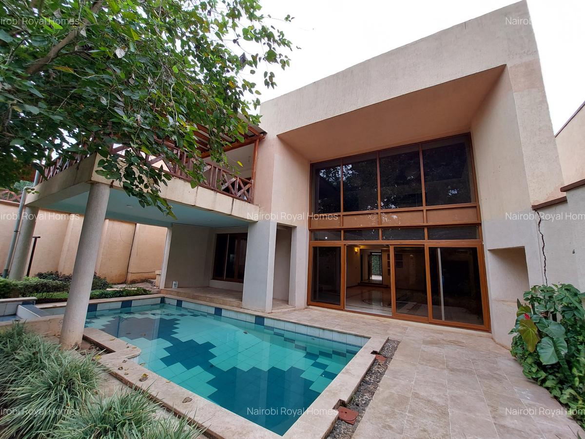 5 Bed Townhouse with En Suite at Convent Drive - 3