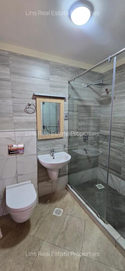 5 Bed Townhouse with En Suite in Lavington - 7