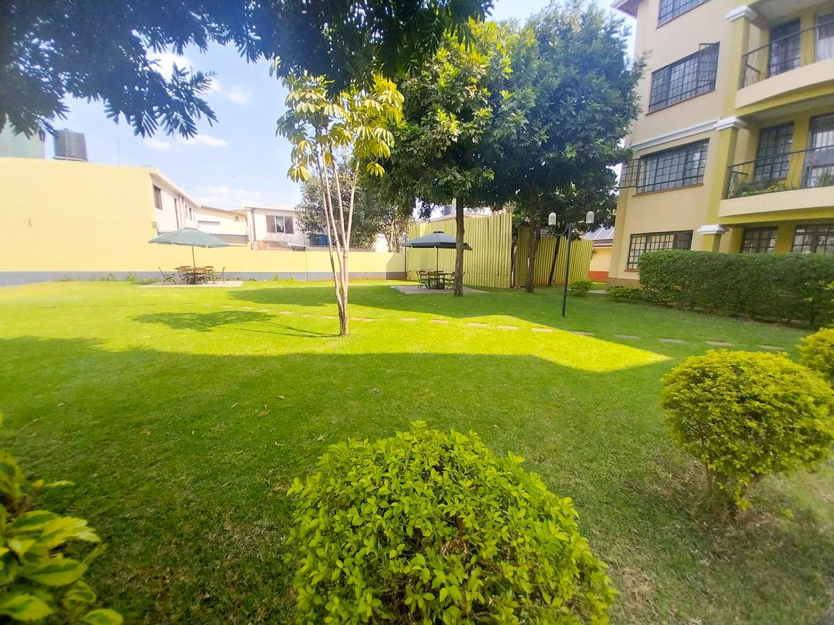 1 Bed Apartment with Garden in Parklands