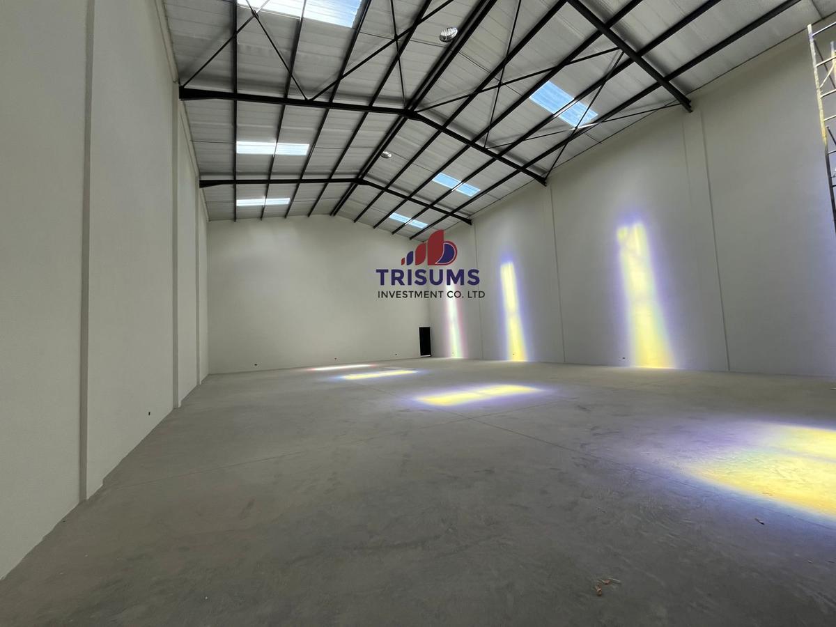 11,082 ft² Warehouse with Backup Generator in Mombasa Road - 13