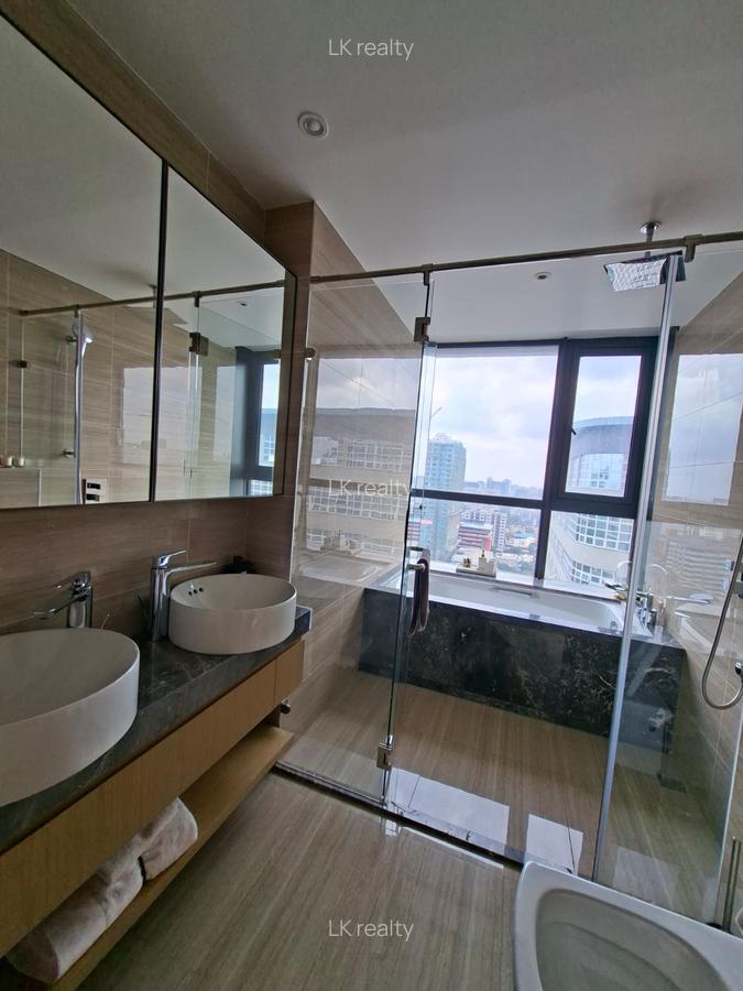 Serviced 2 Bed Apartment with En Suite at Westlands Road - 16