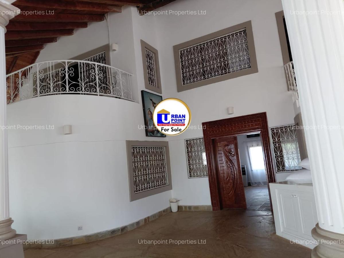 4 Bed House with En Suite in Watamu - 2