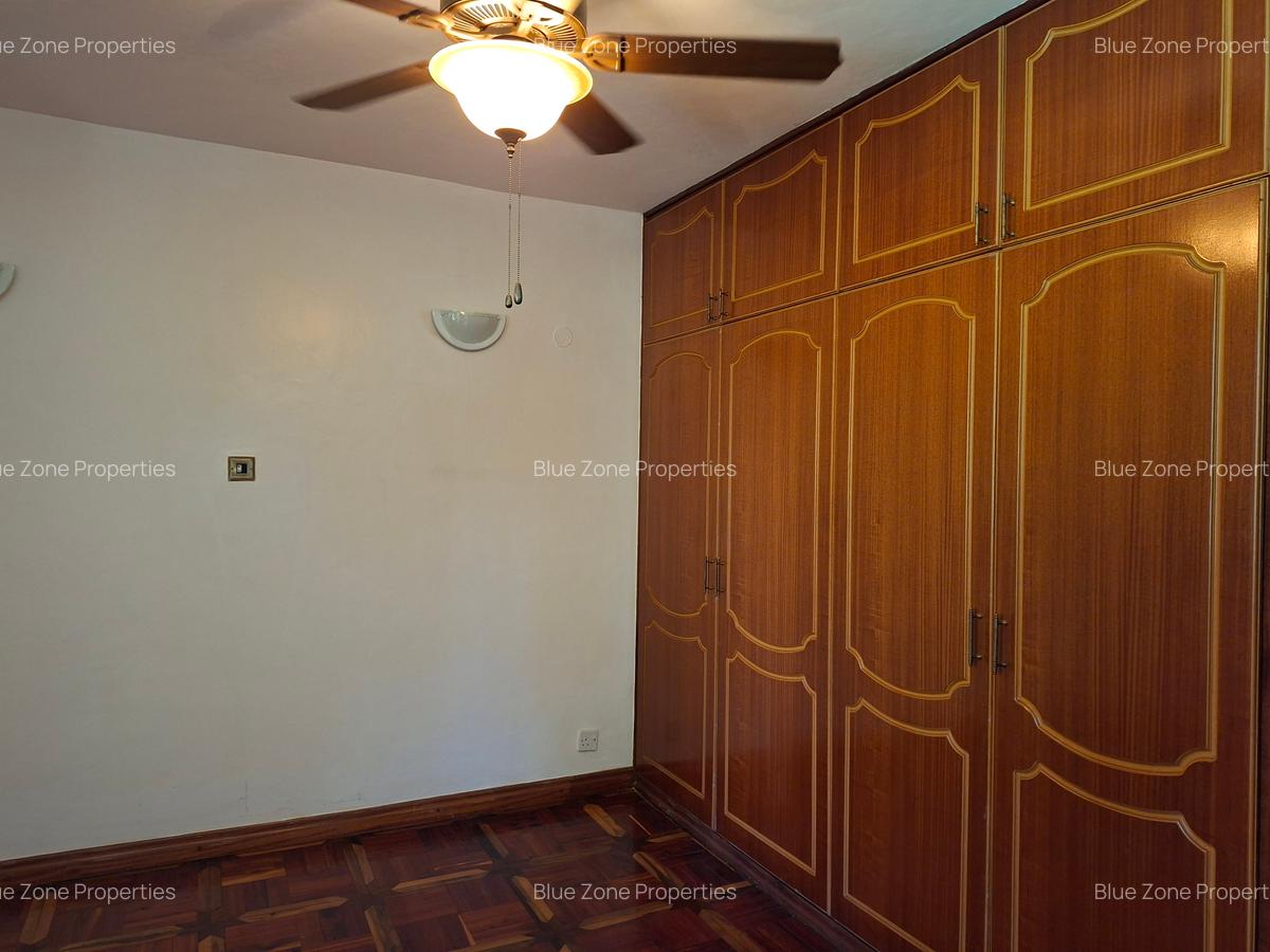 4 Bed House with En Suite at Off Glory Rd - 9