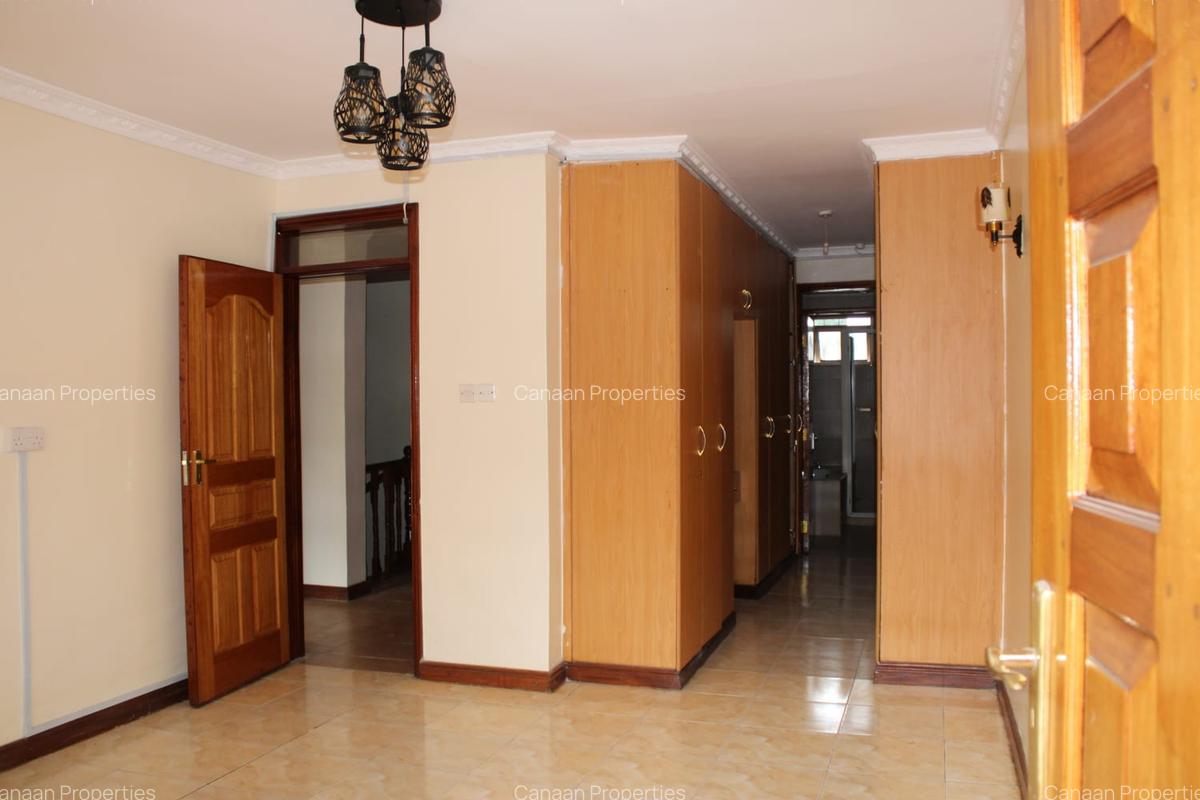 4 Bed Townhouse with Borehole in Kileleshwa - 2