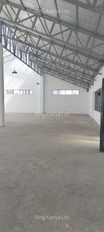 500 ft² Shop with Service Charge Included at Kilimani - 3