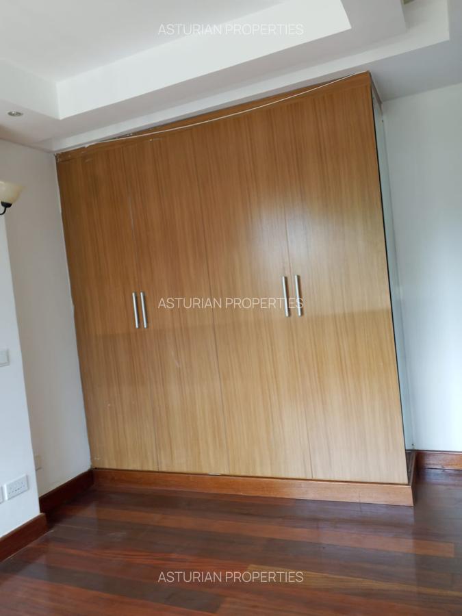 5 Bed Townhouse with En Suite in Lavington - 8