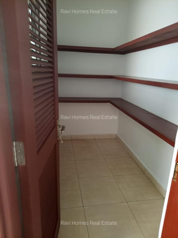 3 Bed Apartment with En Suite in Kilimani - 3