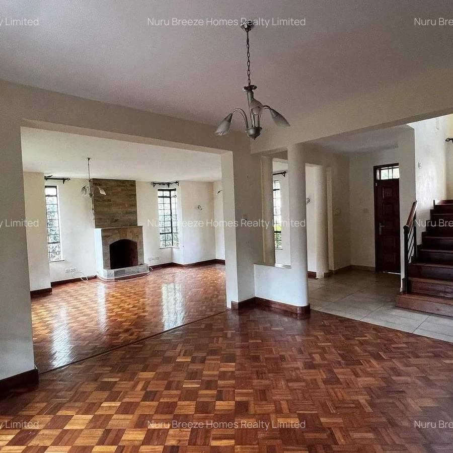 4 Bed Townhouse with En Suite in Lavington - 2