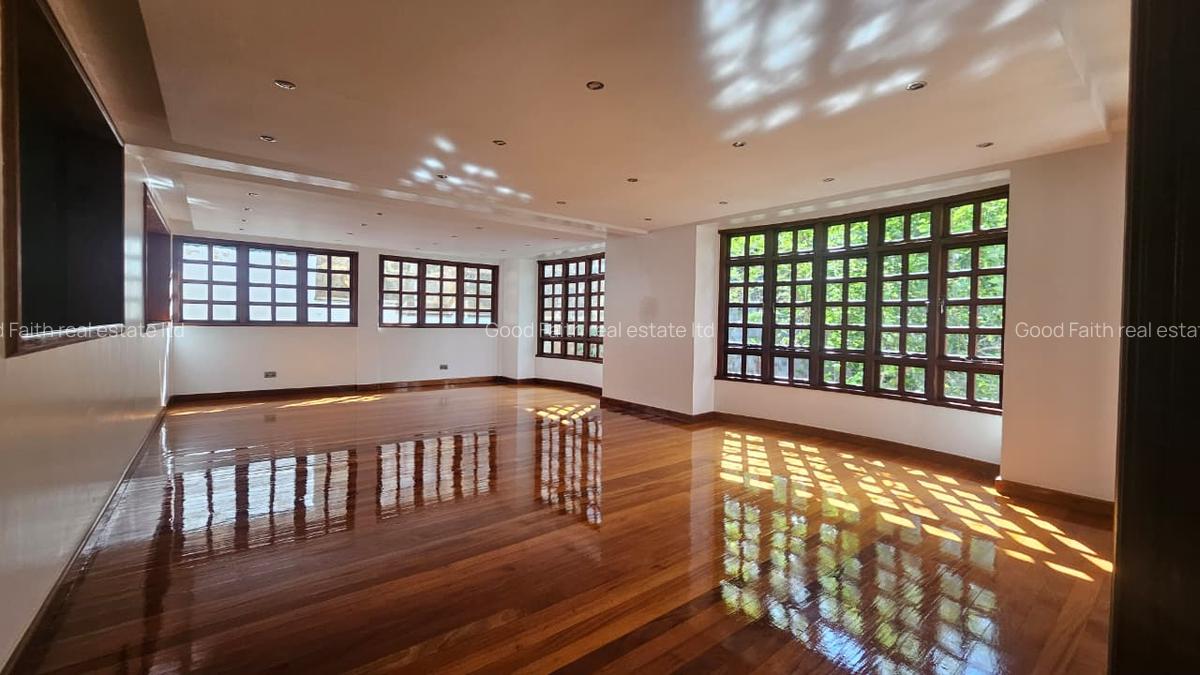 7 Bed House with En Suite in Muthaiga - 15