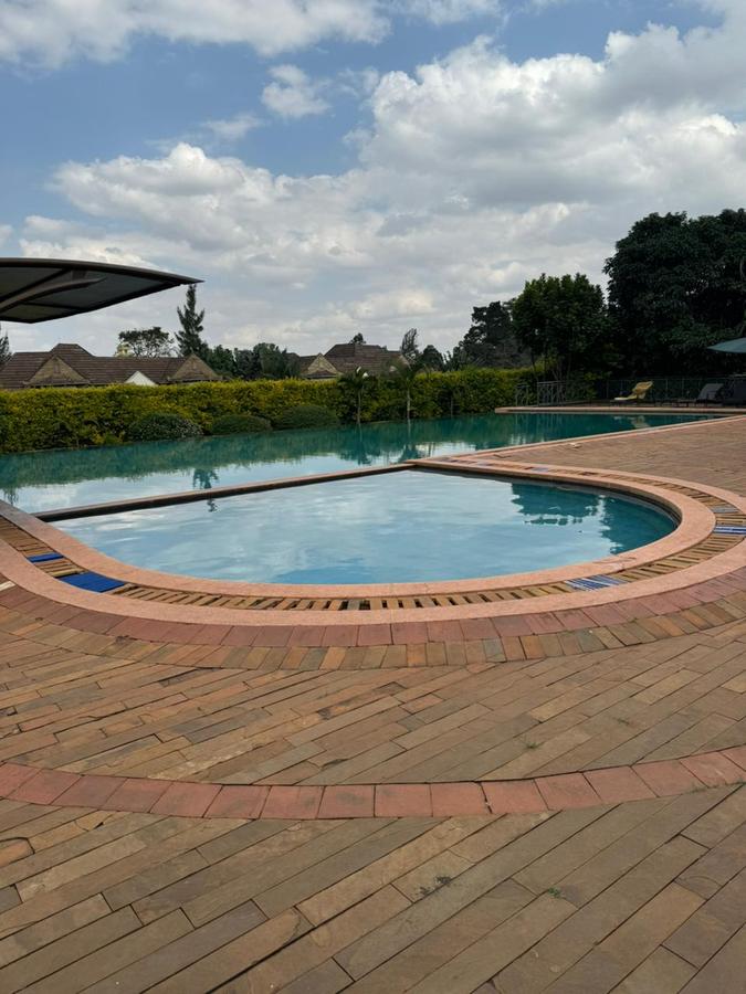 5 Bed Townhouse with En Suite in Runda - 3