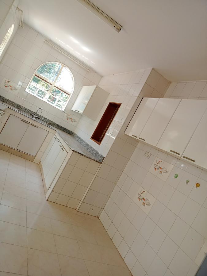5 Bed House in Runda - 10