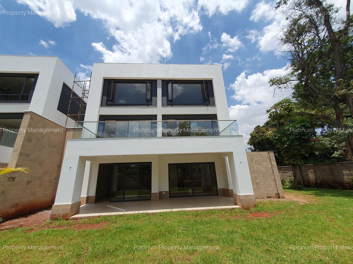 4 Bed Townhouse with En Suite in Kyuna - 1