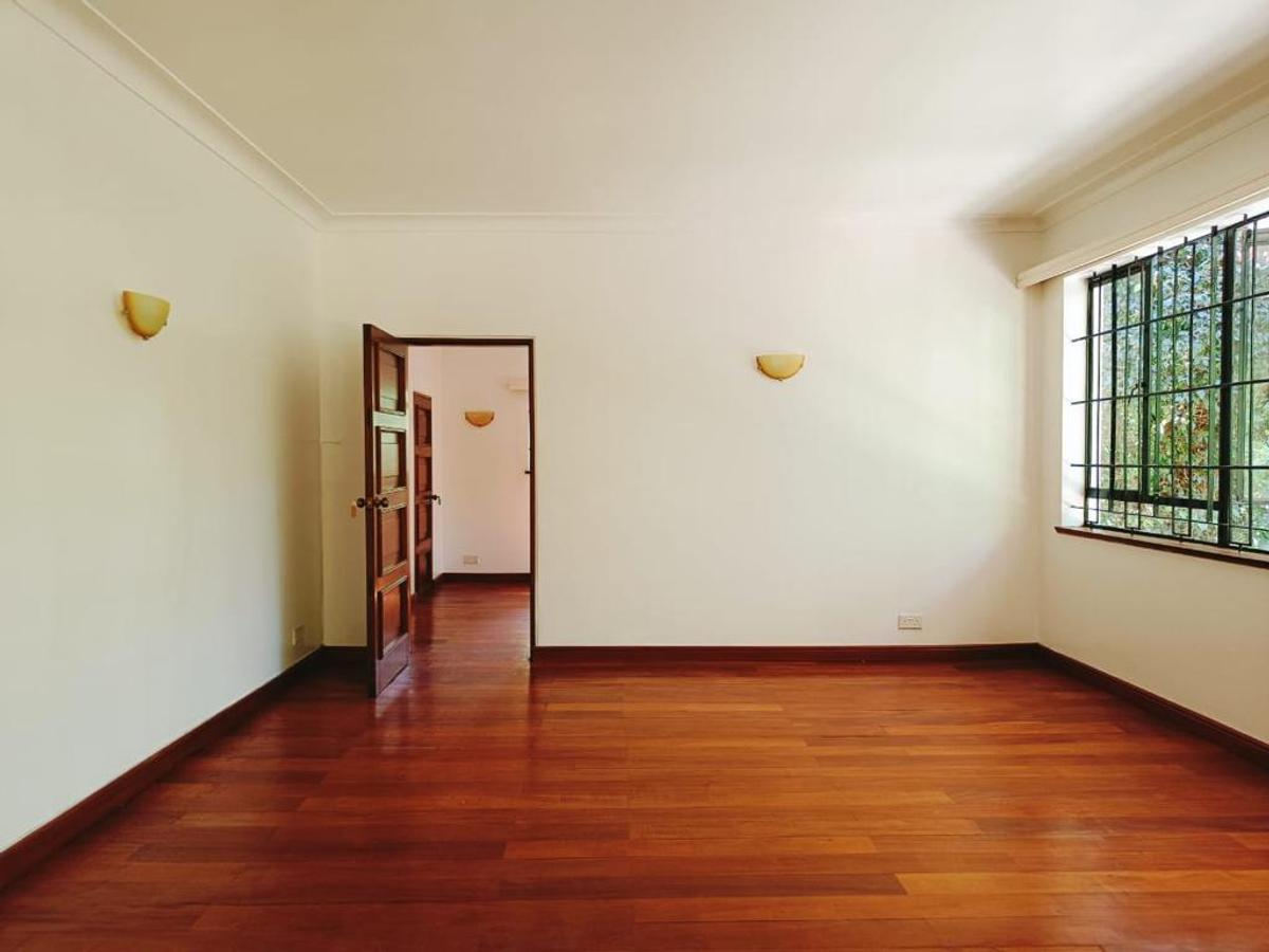4 Bed House with En Suite in Muthaiga - 5
