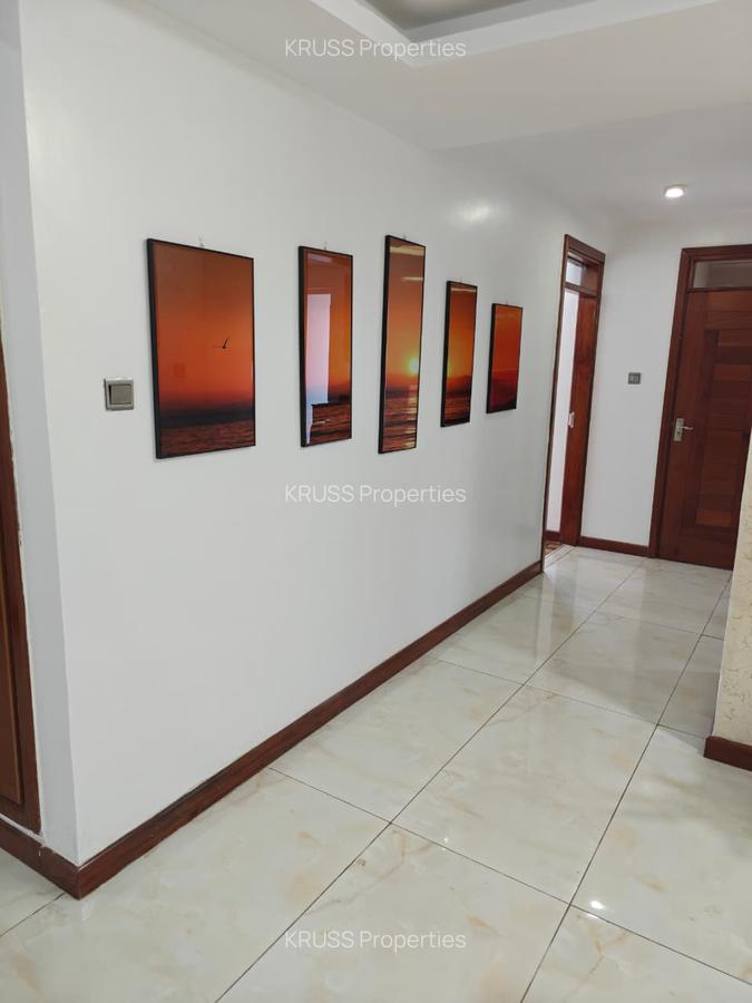 4 Bed Apartment with En Suite at Ar182 - 5