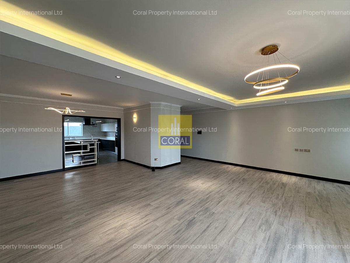 3 Bed Apartment in Riverside - 1