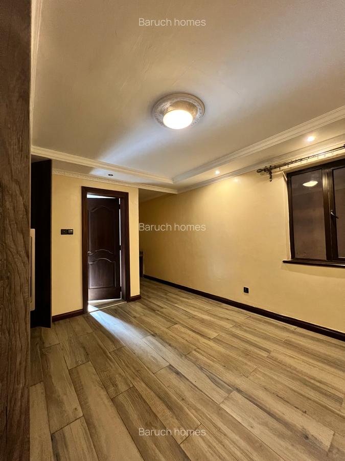 4 Bed Townhouse with En Suite in Lavington - 19