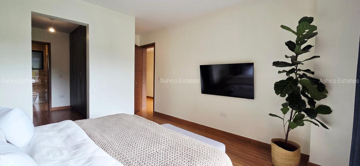 3 Bed Apartment with En Suite in Riverside - 13