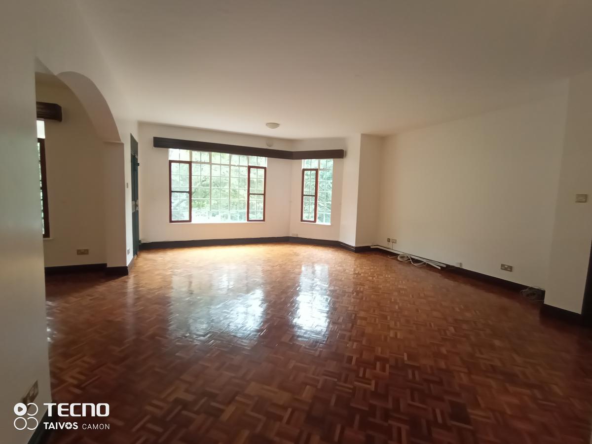 4 Bed Apartment with En Suite at Muthaiga - 9