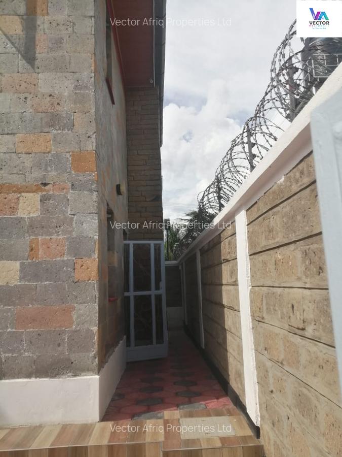 5 Bed Townhouse with En Suite in Syokimau - 18