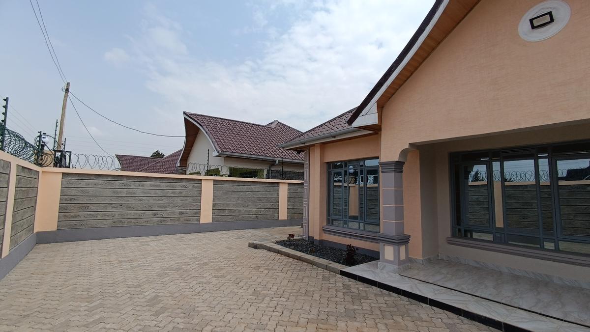 3 Bed House with En Suite at Mugutha Area - 2