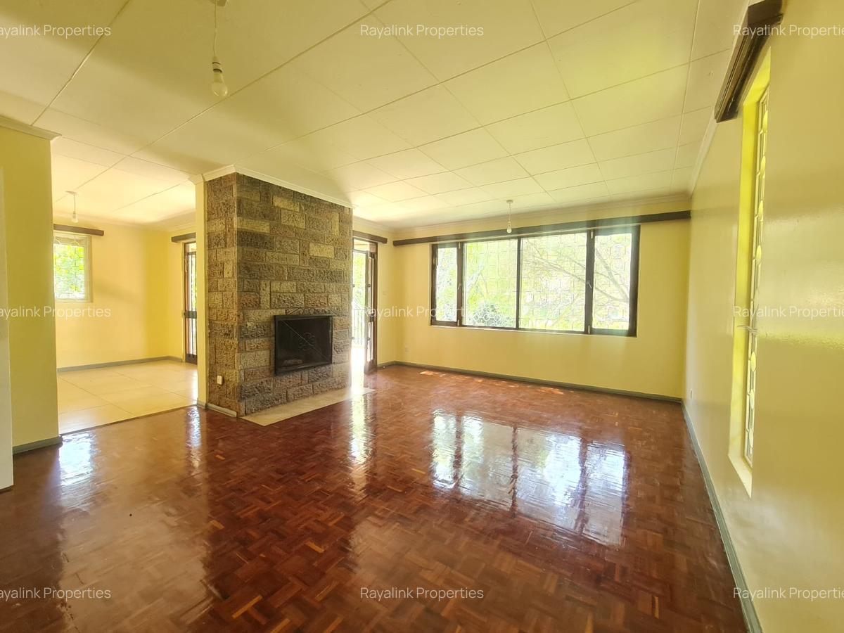 3 Bed House with En Suite at Kyuna - 9