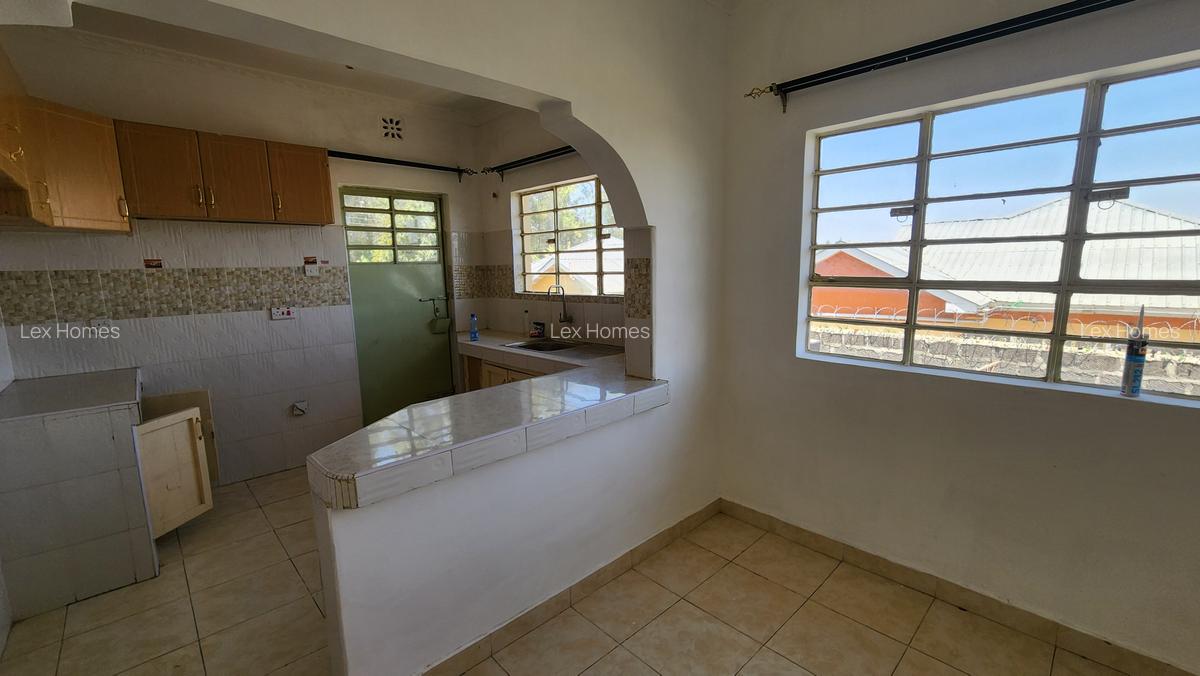 3 Bed House with En Suite at Rimpa Road - 9