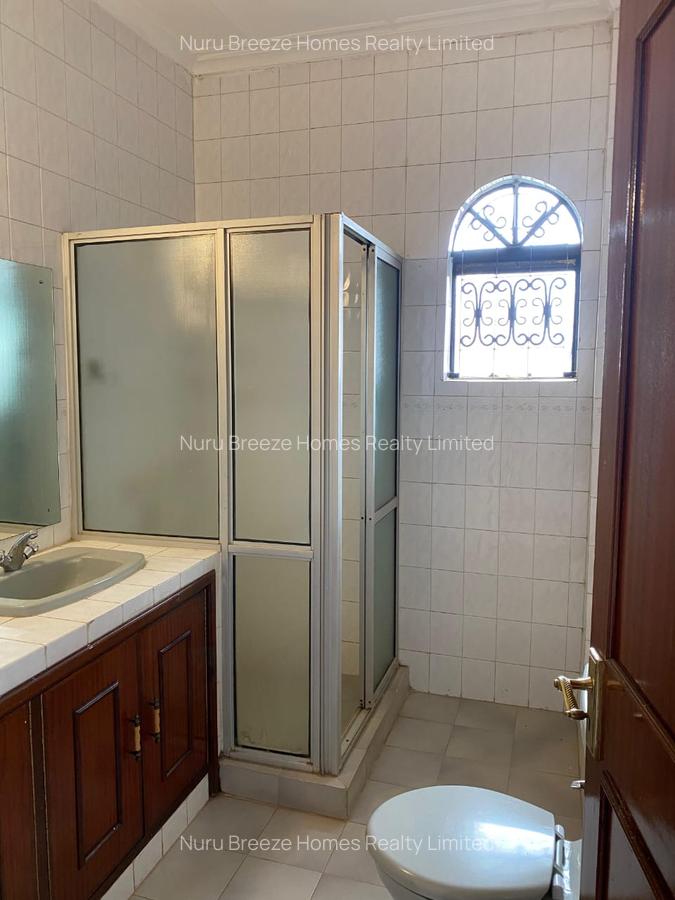 5 Bed Townhouse with En Suite in Nyari - 9