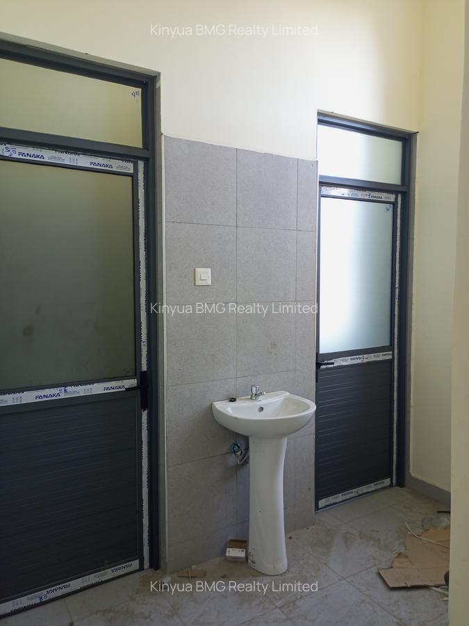 8,000 ft² Warehouse with Backup Generator in Mombasa Island - 5