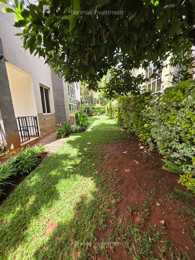 4 Bed Townhouse with En Suite at Kyuna - 20