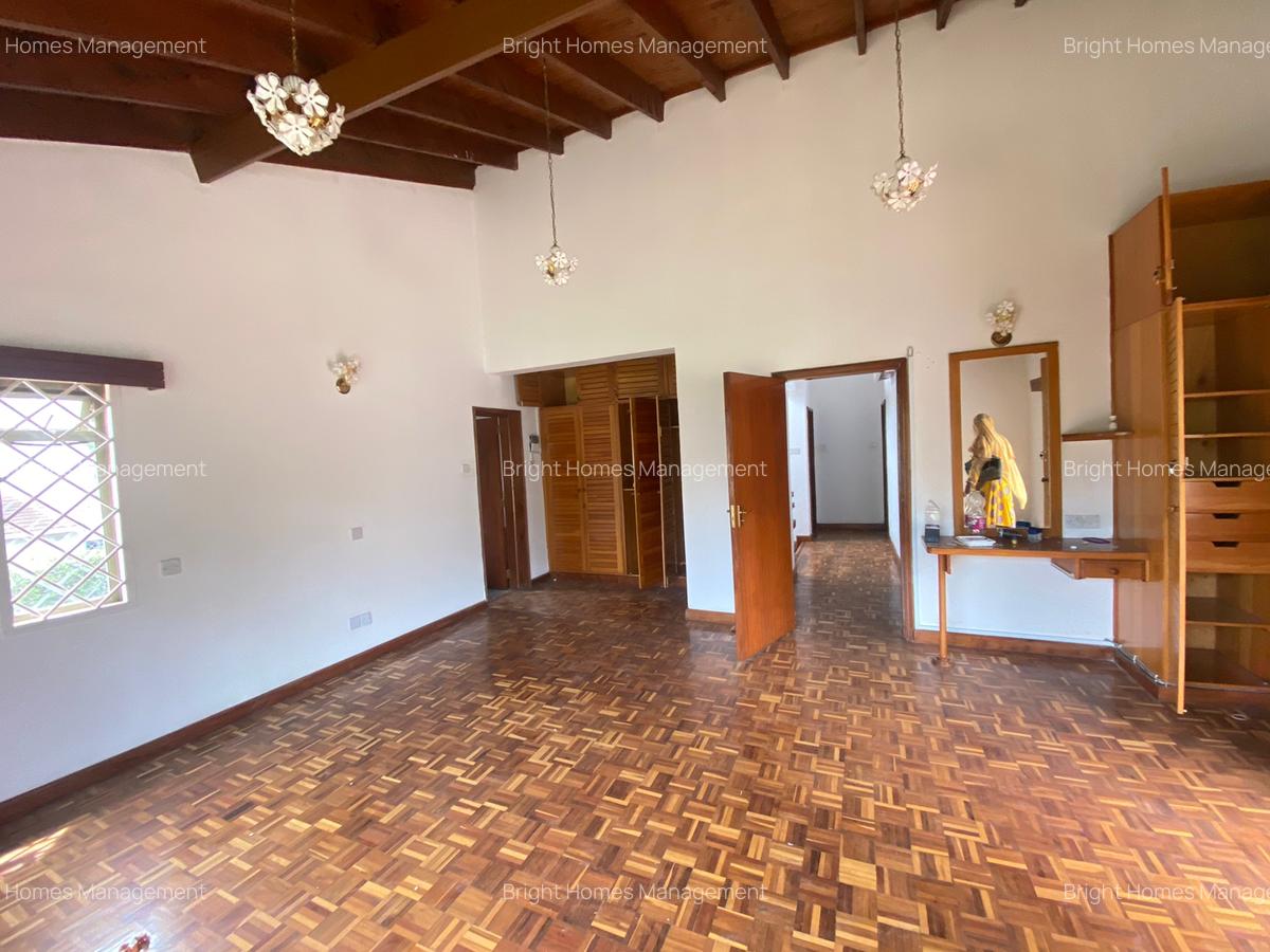4 Bed Townhouse with En Suite in Lavington - 9