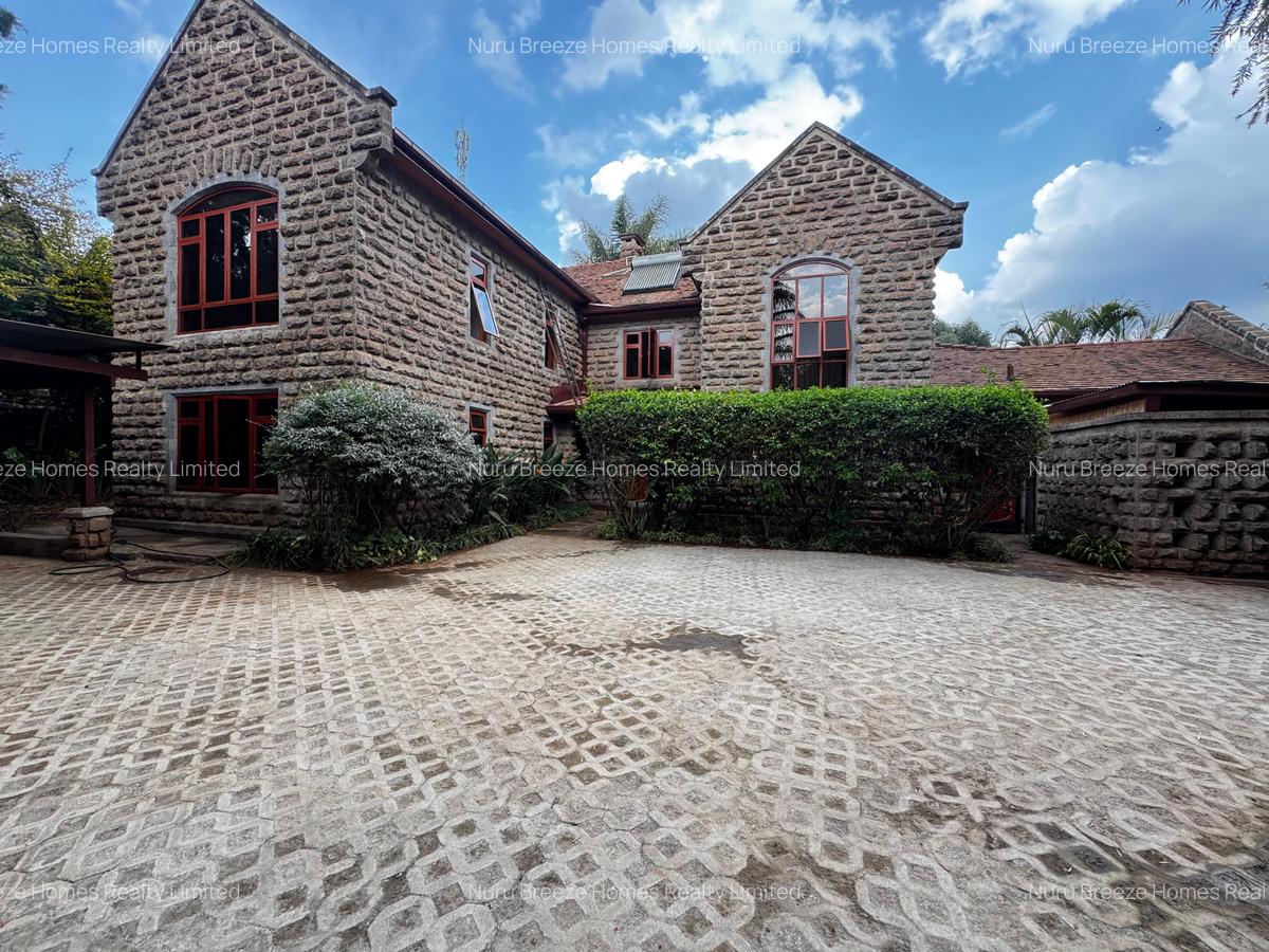 5 Bed Townhouse with En Suite in Karen - 14