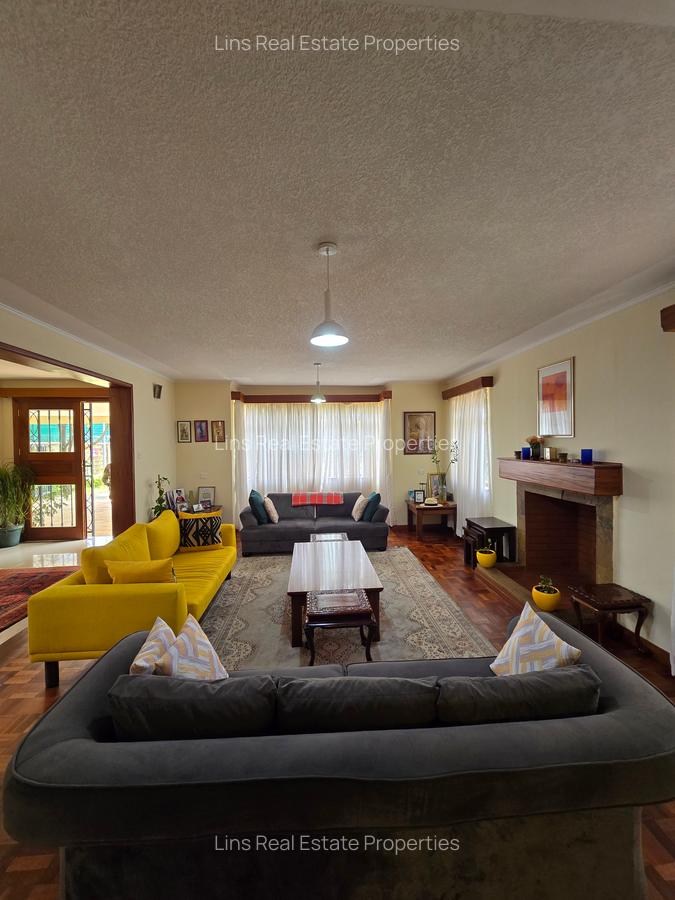 5 Bed Townhouse with En Suite in Lavington - 6