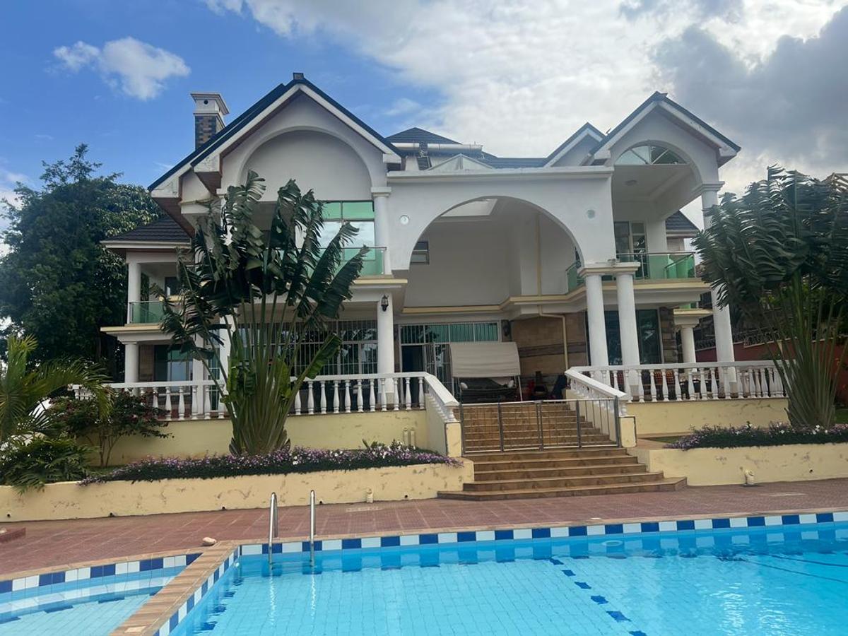 6 Bed House with En Suite in Runda - 16