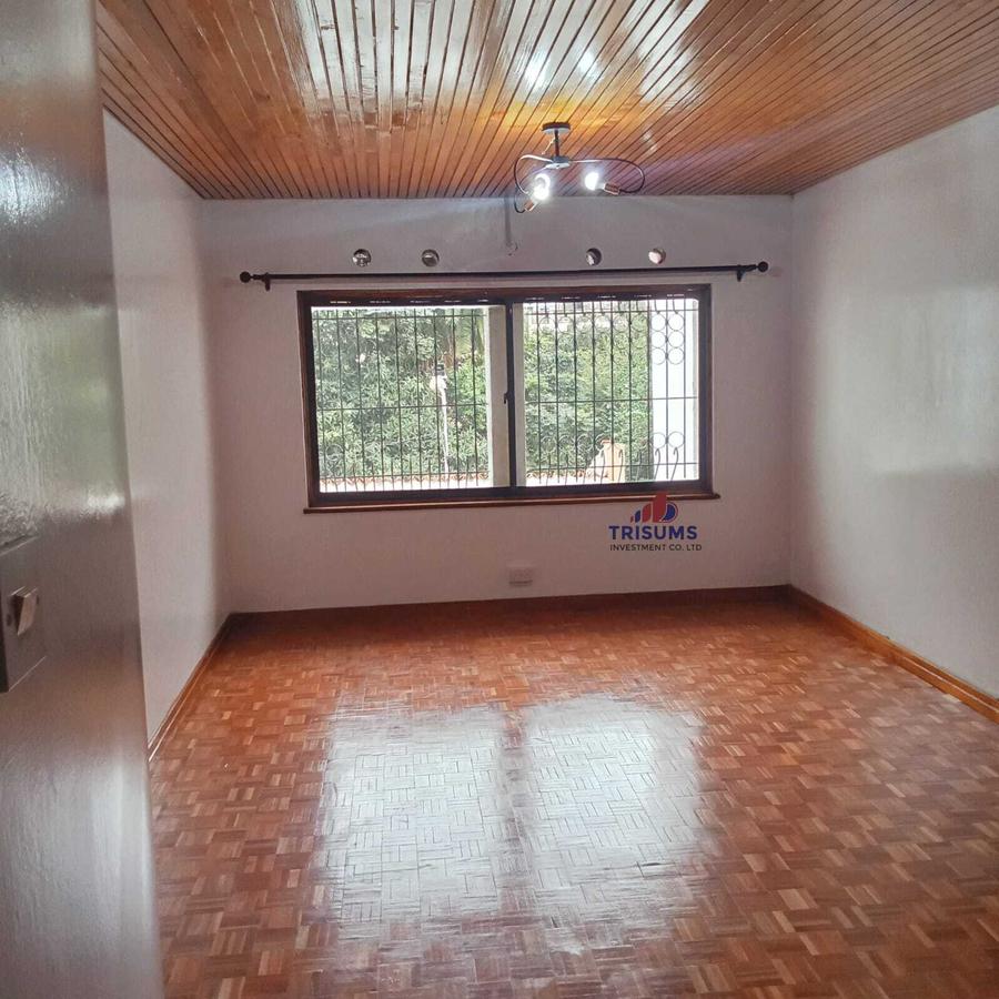 5 Bed Townhouse with En Suite at Westland - 17